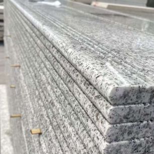 聊城芝麻白楼梯踏步 花岗岩楼梯板材