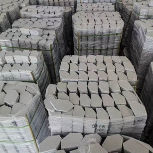 聊城芝麻白石材冰裂纹，碎拼。