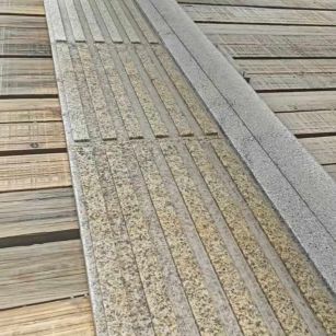 聊城黄金麻盲道石 盲条