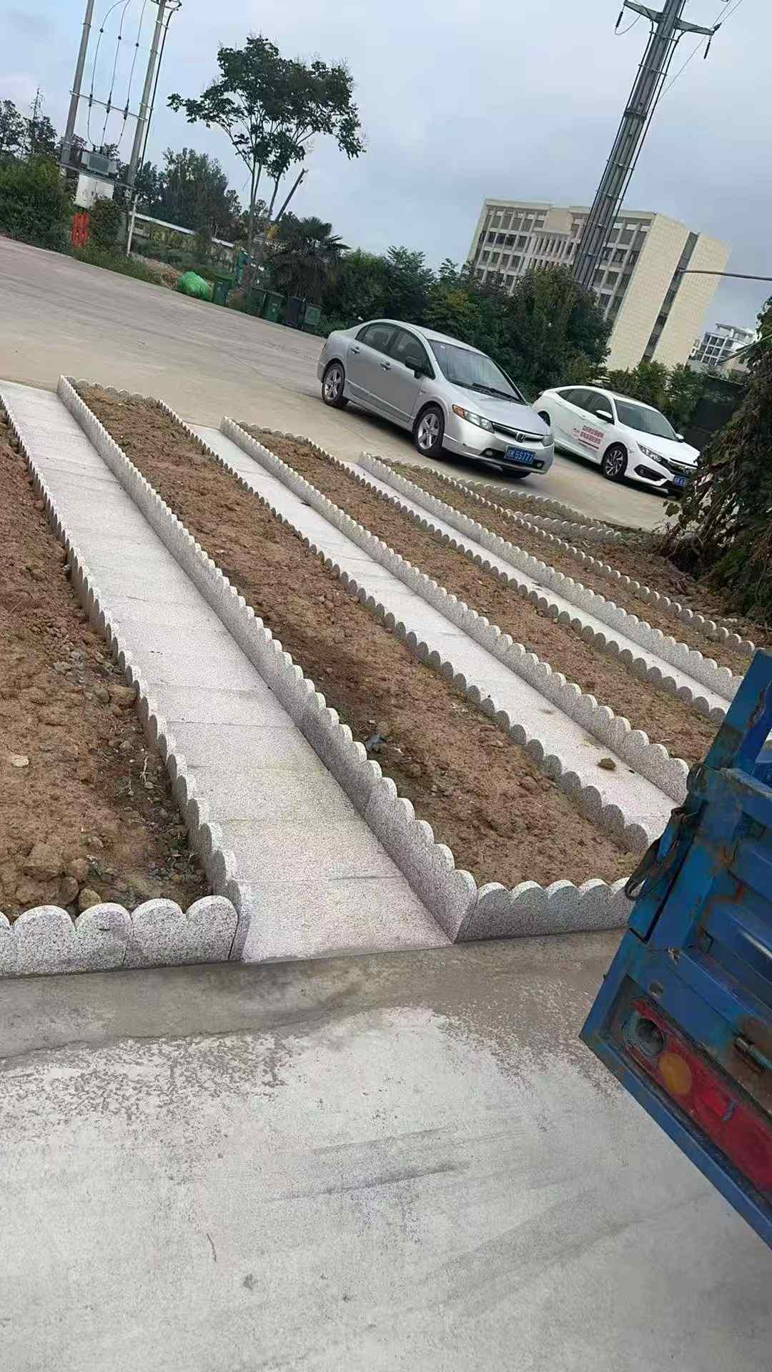 聊城芝麻白花边石