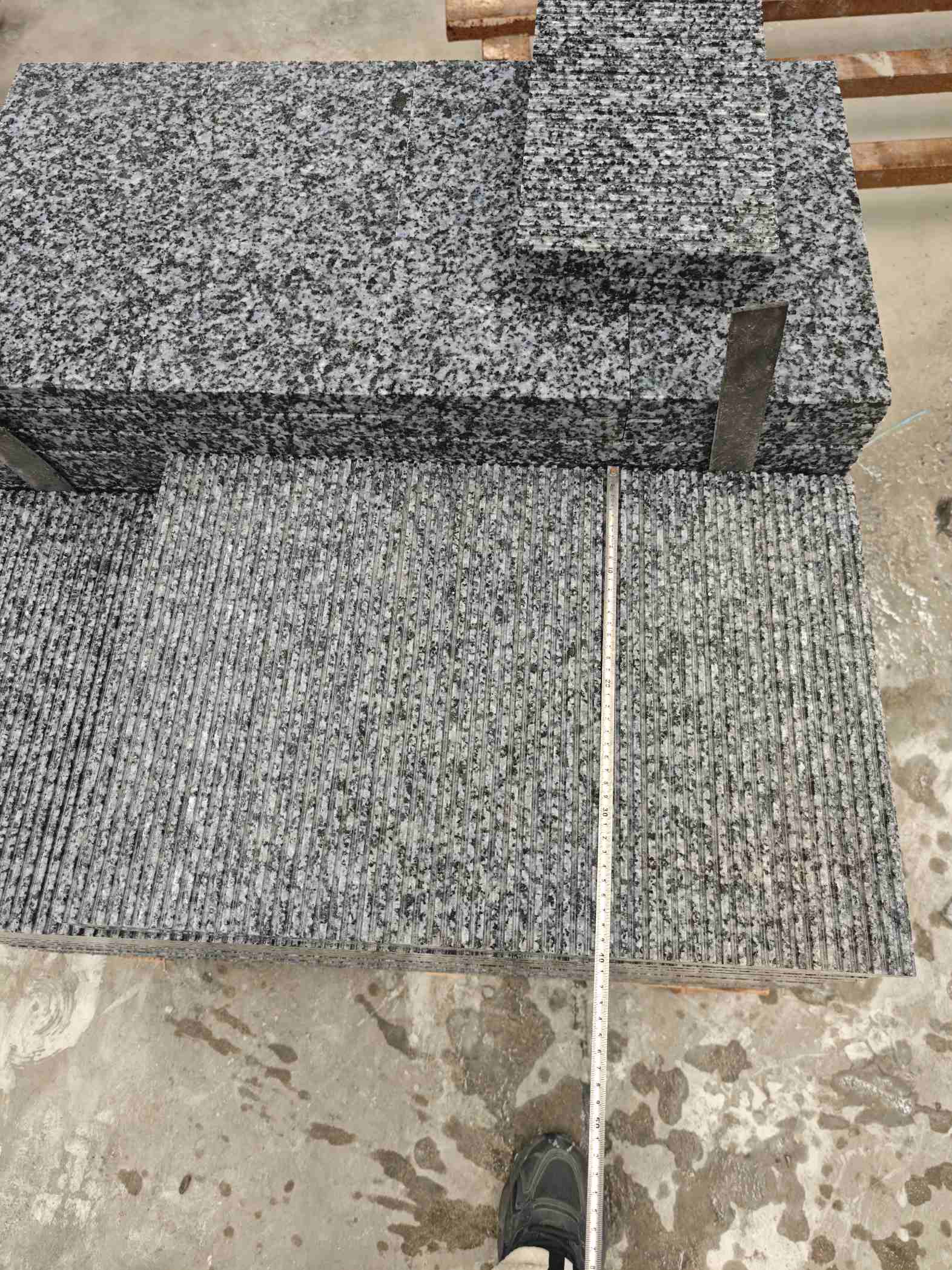 聊城芝麻黑拉丝面