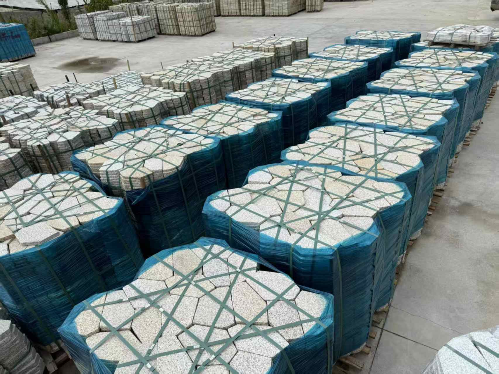 聊城黄金麻冰裂纹 碎拼