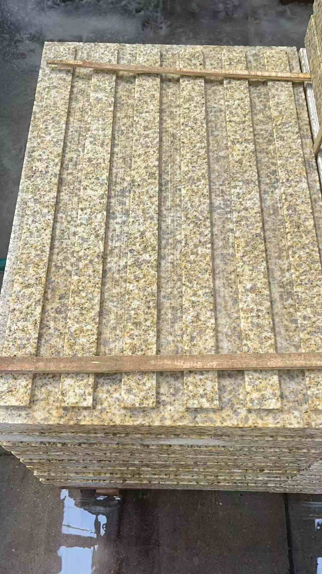 聊城黄金麻盲道 石材盲道